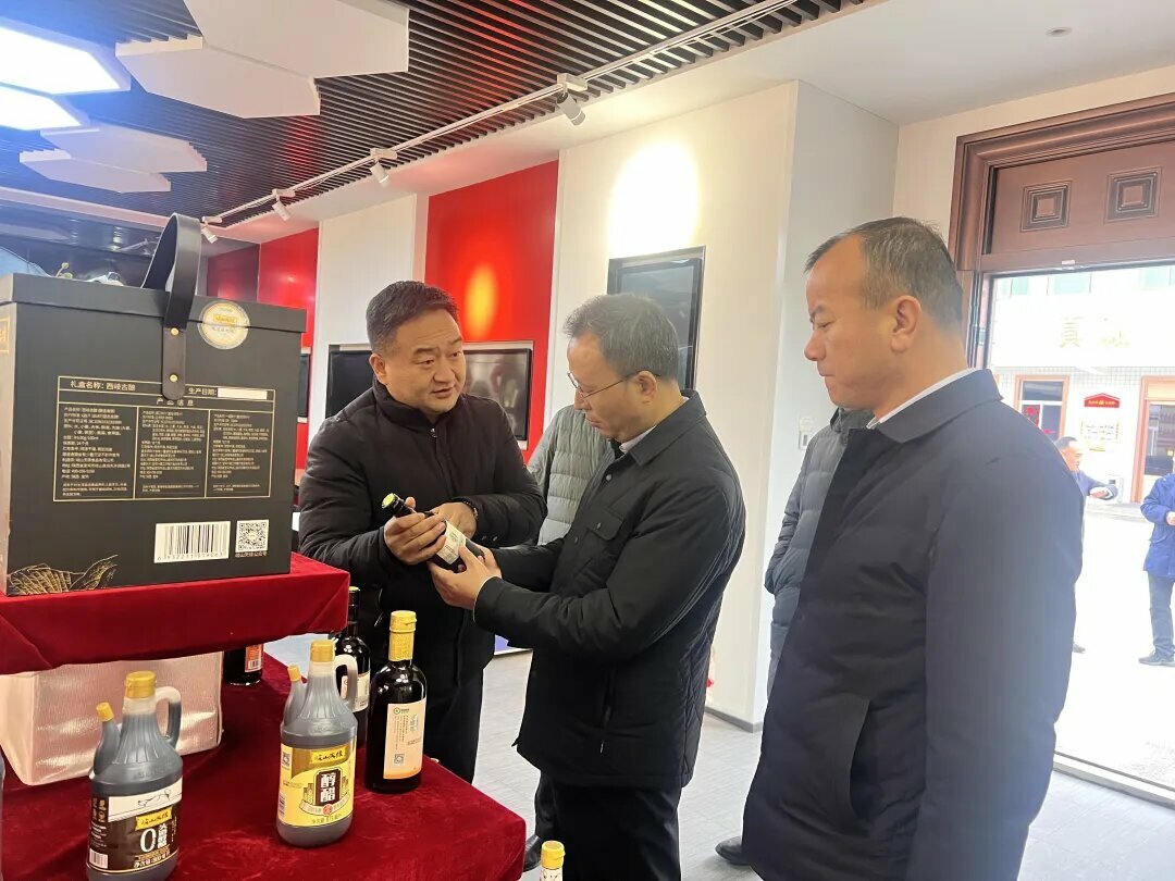 縣委副書(shū)記劉建軍調(diào)研鳳鳴鎮(zhèn)重點(diǎn)工作